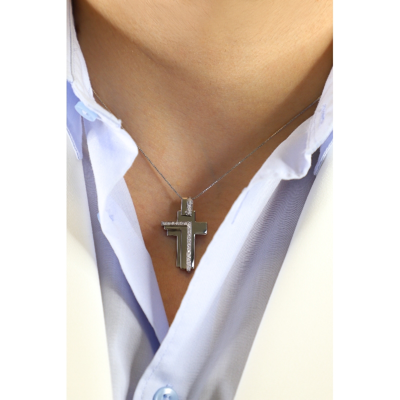 Collier homme croix or blanc 18k avec diamants Collier homme croix or blanc 18k avec diamants