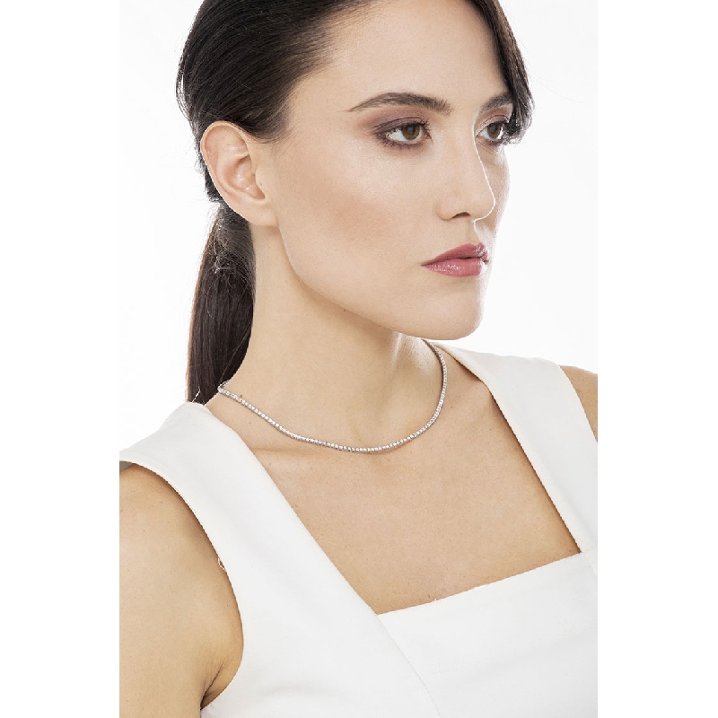 Collier tennis en or blanc 18 carats avec diamants Collier tennis en or blanc 18 carats avec diamants