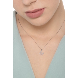 Collier en or blanc 18k avec lettre M sertie de diamants 2