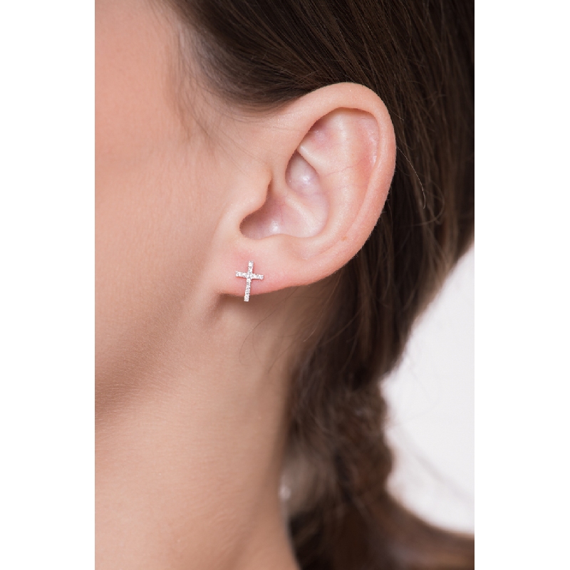Boucles d’oreilles en or blanc 18 carats avec croix de diamants Boucles d’oreilles en or blanc 18 carats avec croix de diamants