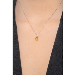 Collier en or blanc 18k avec citrine 8x6 mm et diamant 2