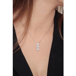 Collier à 3 pendentifs illusion en or blanc 18 carats avec diamants 2