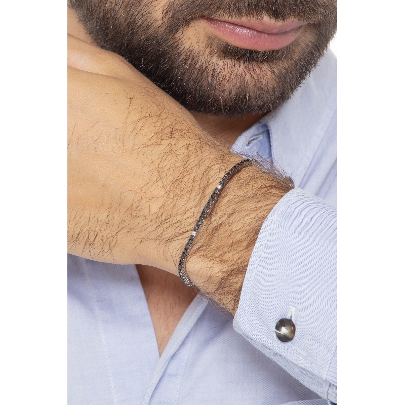Bracelet Tennis en or blanc 18k avec diamants noirs et blancs alternés Bracelet Tennis en or blanc 18k avec diamants noirs et blancs alternés
