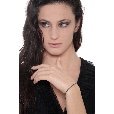 Bracelet Tennis en Or Blanc 18k et Diamants Noirs