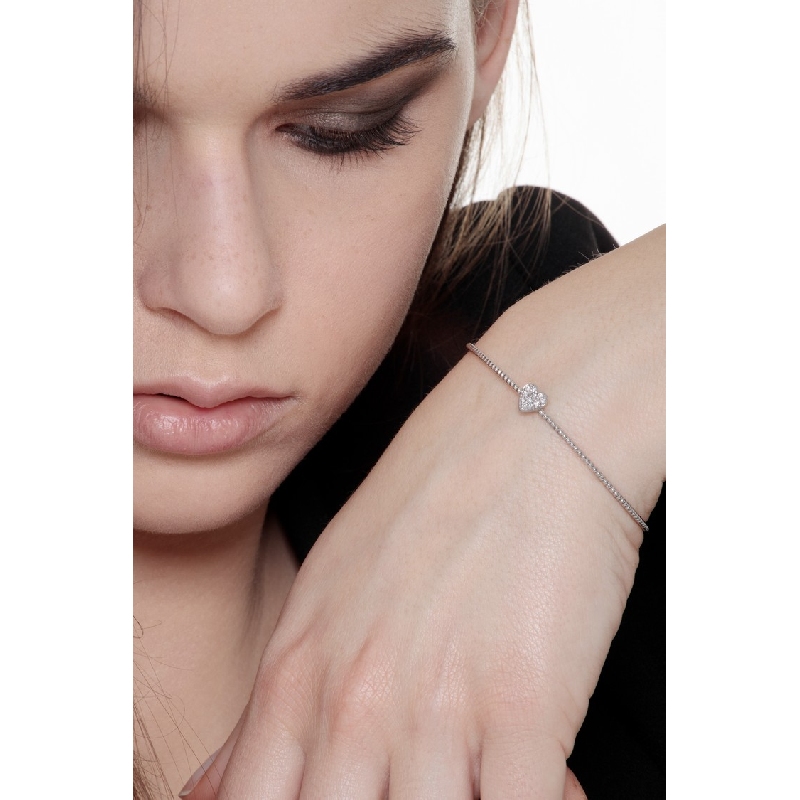 Bracelet rigide en or blanc 18k torsadé avec cœur en diamants