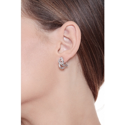 Boucles d'oreilles groumette en or blanc 18k avec diamants 