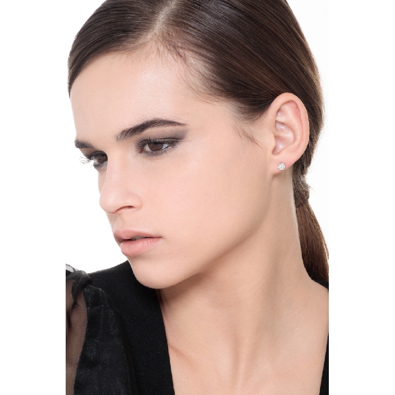 Boucles d'oreilles illusion en or blanc 18k avec diamants Boucles d'oreilles illusion en or blanc 18k avec diamants