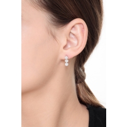 Boucles d'oreilles illusion en or blanc 18 carats avec diamants 2
