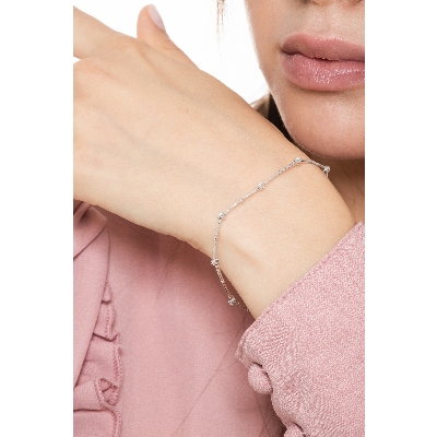 Bracelet tennis alterné en or blanc 18 carats avec diamants