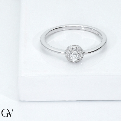 Anneau or blanc 18 carats avec diamants 