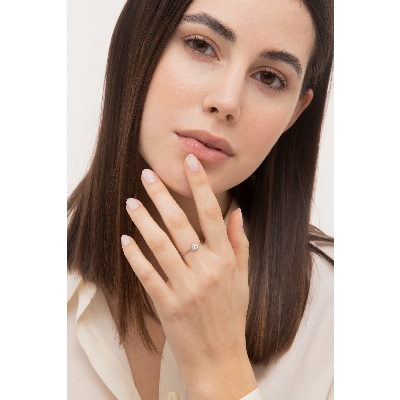 Anneau or blanc 18 carats avec diamants 