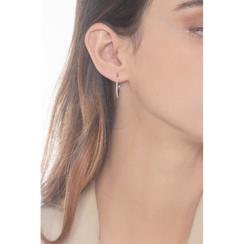 Boucles d'oreilles créoles ouvertes en or blanc 18k et diamants Boucles d'oreilles créoles ouvertes en or blanc 18k et diamants