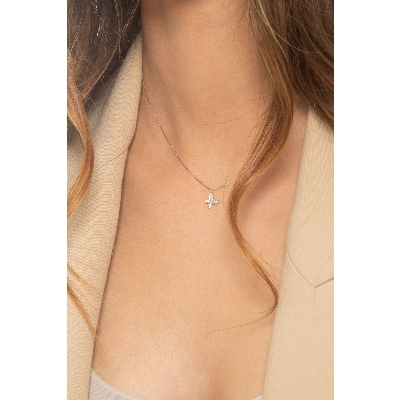 Collier papillon en diamants en or blanc 18k 