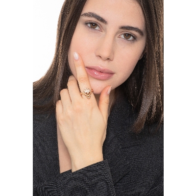 Bague Or Rose 18k design crâne avec diamants