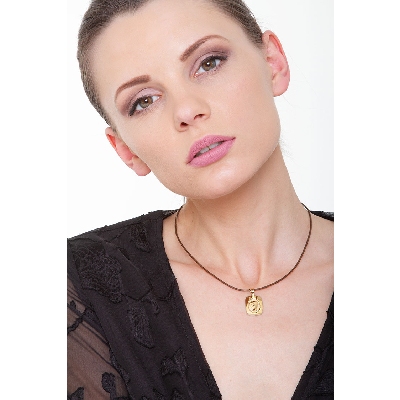 Médaille religieuse de la Vierge en or jaune 18k