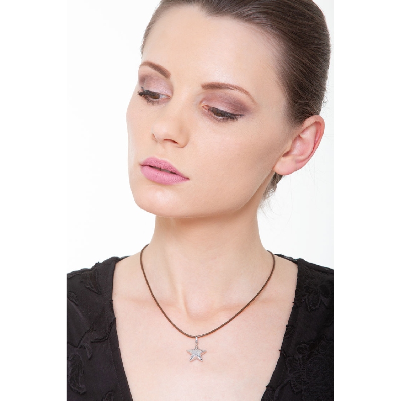 Pendentif étoile en or blanc 18K  Pendentif étoile en or blanc 18K