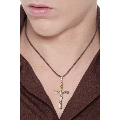 Pendentif croix en or 18 carats avec Christ