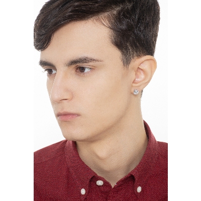 Mono boucle d’oreille solitaire en or blanc 18k avec zircon 8 mm.