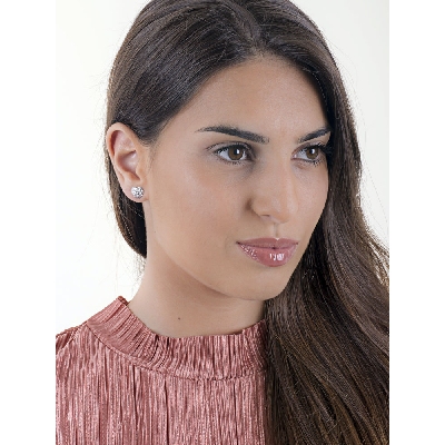 Boucles d’oreilles Cœur diamantées en Or Blanc 18k