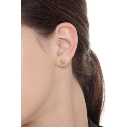 Boucles d'oreilles en or jaune 18k en forme de petite étoile 2