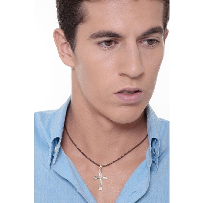 Pendentif croix diamantée en or blanc et jaune 18 carats