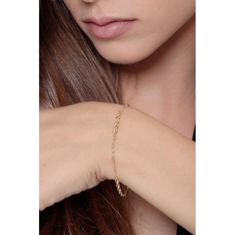 Bracelet femme en or jaune 18k avec inserts entrelacés 20 cm Bracelet femme en or jaune 18k avec inserts entrelacés 20 cm